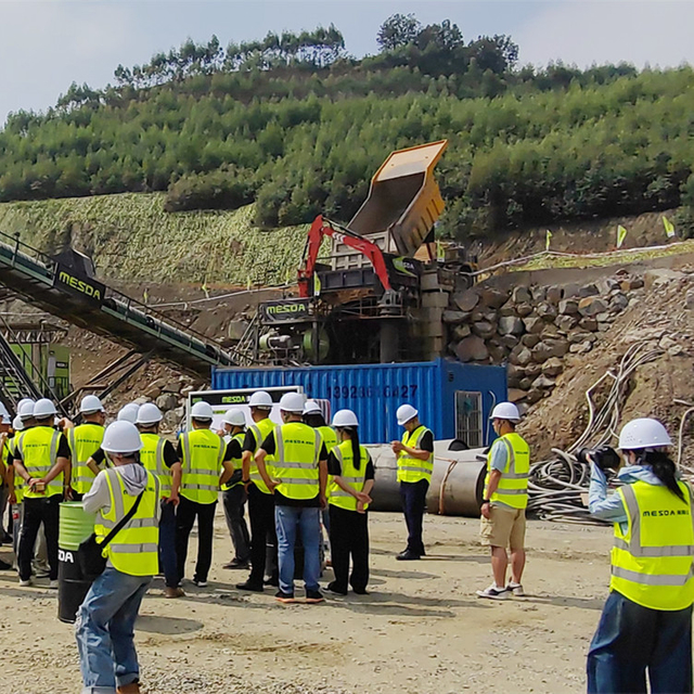 Fikseeritud Rockbreaker Boom System