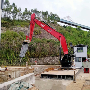 YZH talapzat&uacute; sziklat&ouml;rő forg&oacute;s t&ouml;rőg&eacute;pekhez