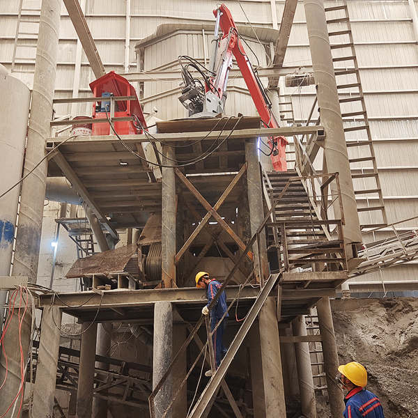 Bedryf en instandhouding van voetstuk Rock Breaker Boom System