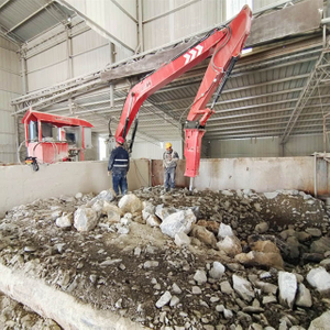 Hệ thống b&ugrave;ng nổ m&aacute;y ph&aacute; đ&aacute; c&oacute; bệ cố định YZH được gắn tại khoang m&aacute;y nghiền con quay