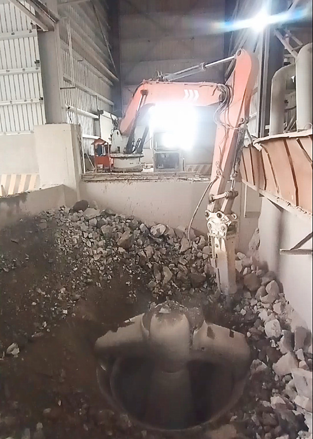 Gyratory Crusher Rockbreaker Boom Systems៖ បង្កើនម៉ោងធ្វើការជាមួយនឹងដំណោះស្រាយធន់ធ្ងន់របស់ YZH