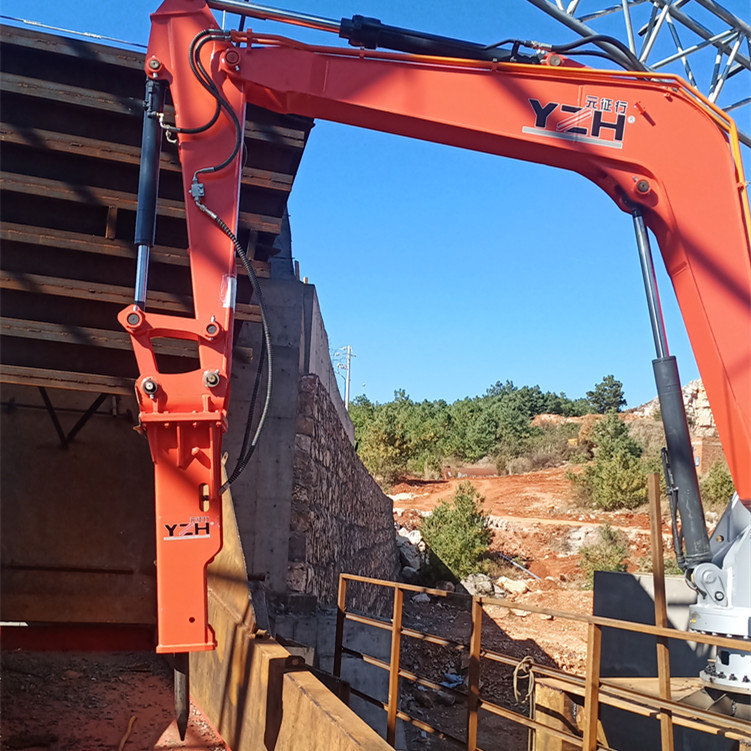 Semi-Stationary Rock Breaker Booms